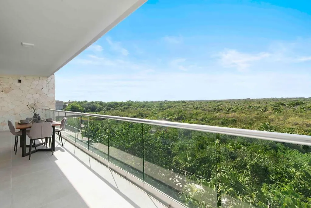 Jungle Joy Prv Jacuzzi Beach Access Rooftop Pools W Sea Views + Beach Club Akumal Apartment