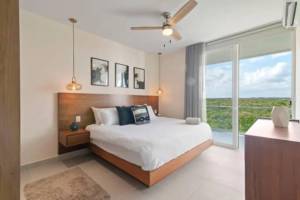 Jungle Joy Prv Jacuzzi Beach Access Rooftop Pools W Sea Views + Beach Club Akumal Apartment